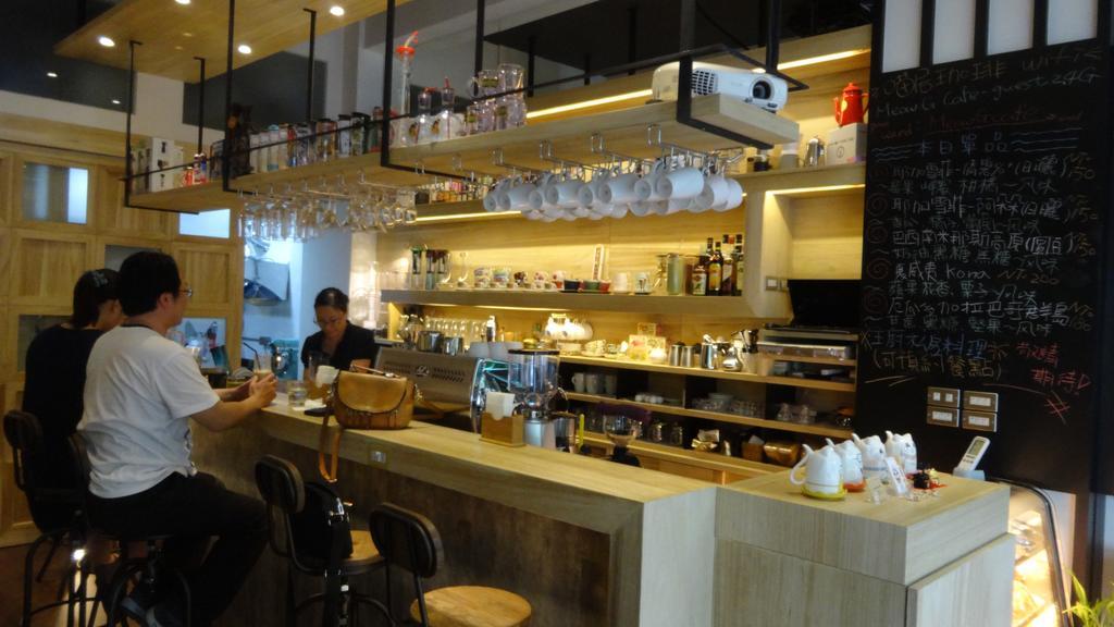 Meow G Cafe Hostel Хуалянь Экстерьер фото
